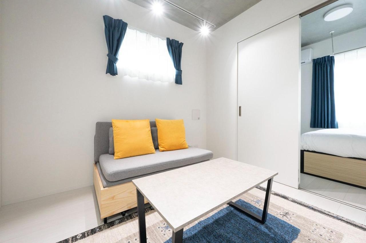 Legend Court Hikifune Apartment